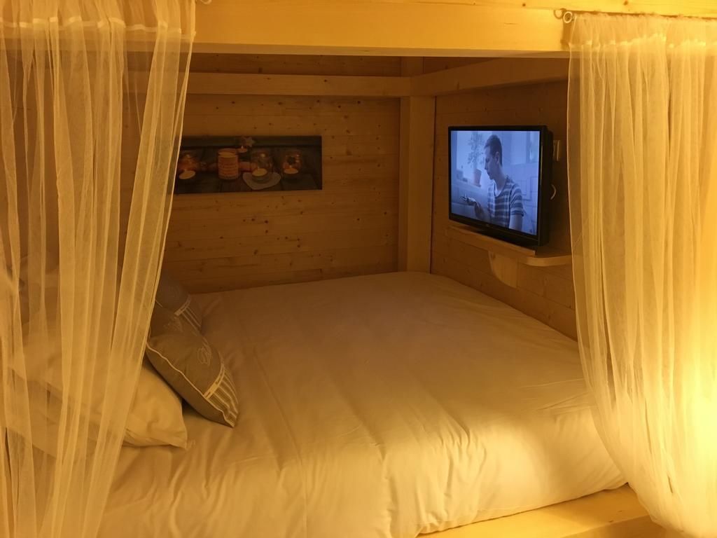 Lélex Relais Mont Jura Adults Only Bed & Breakfast エクステリア 写真